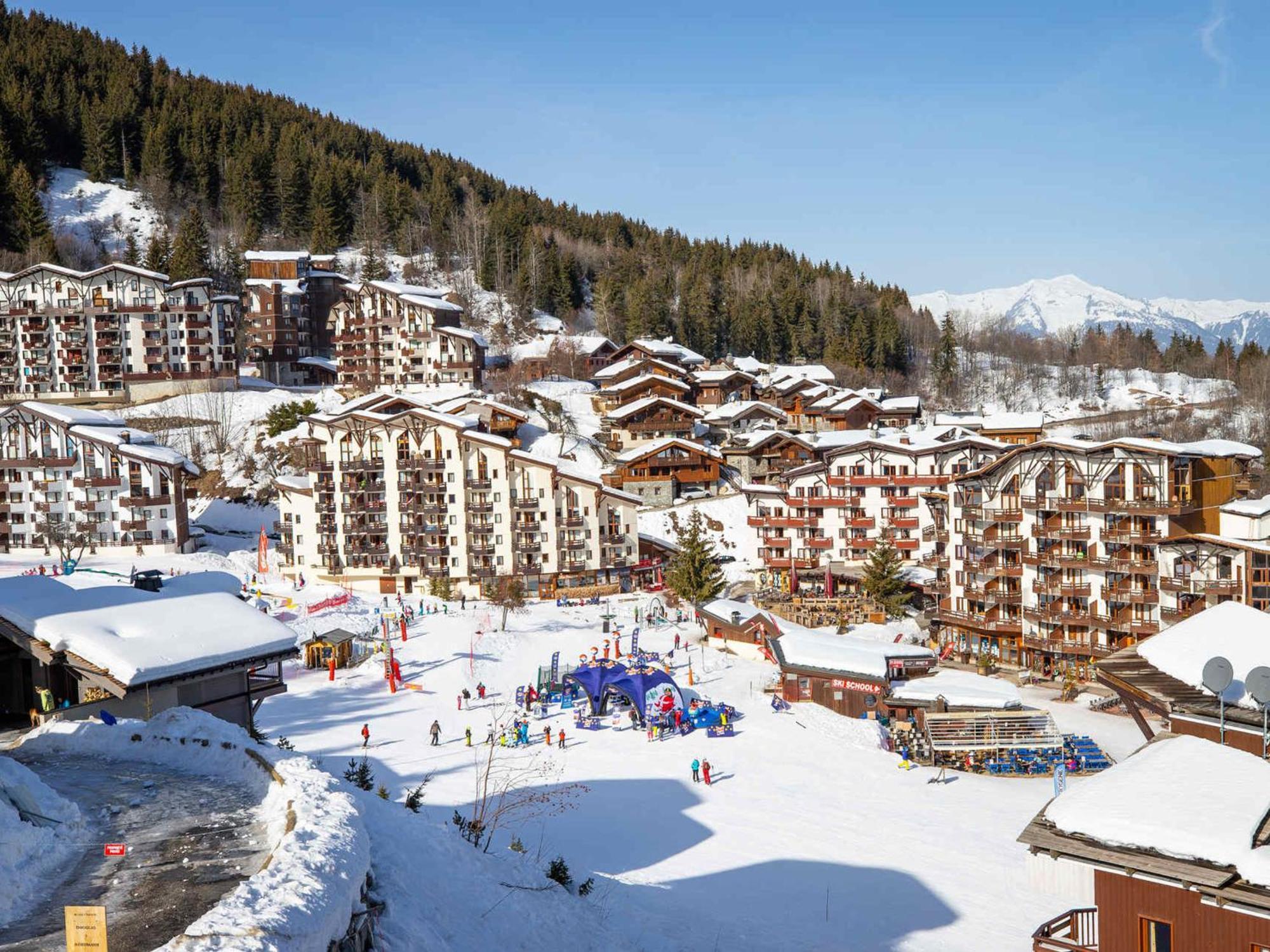 La Tania : 2 Pieces Cabine, 6 Pers, Balcon, Tv, Non-Fumeur - Fr-1-182A-35 Apartment Courchevel Exterior photo